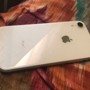 iPhone XR white